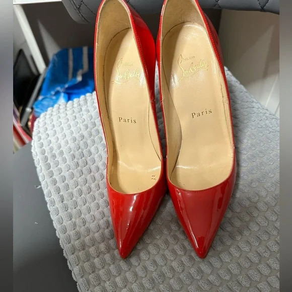 Christian Louboutin Red Patent Leather So Kate Pumps Heels Size 35.5 - Picture 3 of 10